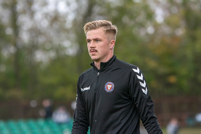 在逆境中绽 在逆境中绽