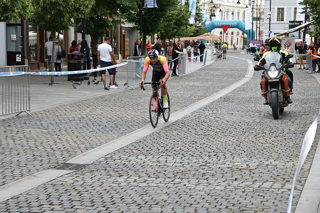 状态低迷的 状态低迷的